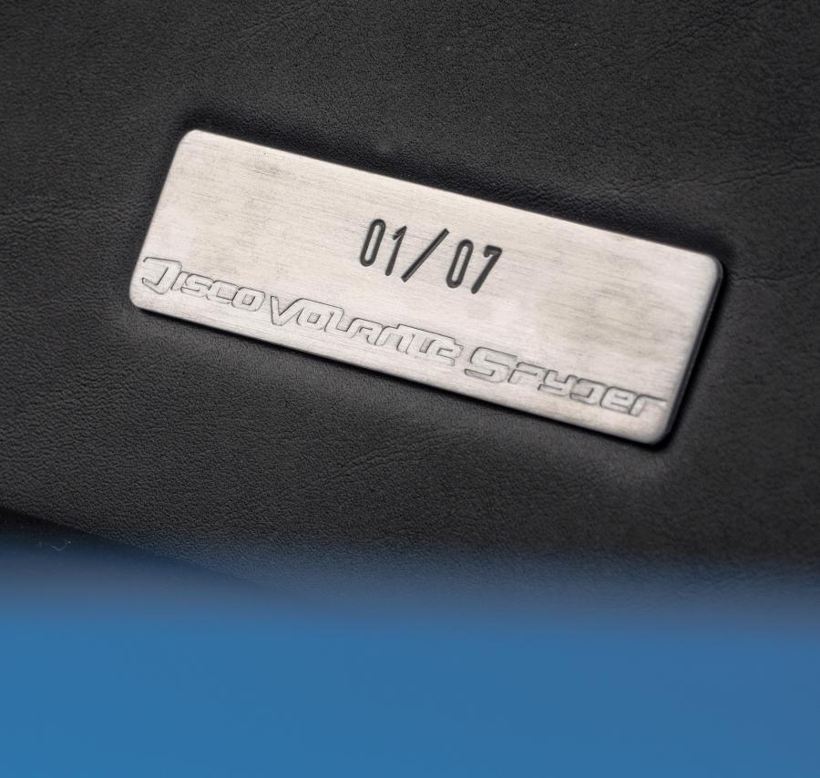 Логотип Alfa Romeo Disco Volante Spyder (1 of 7) 2016 года  (фото 15 из 47)